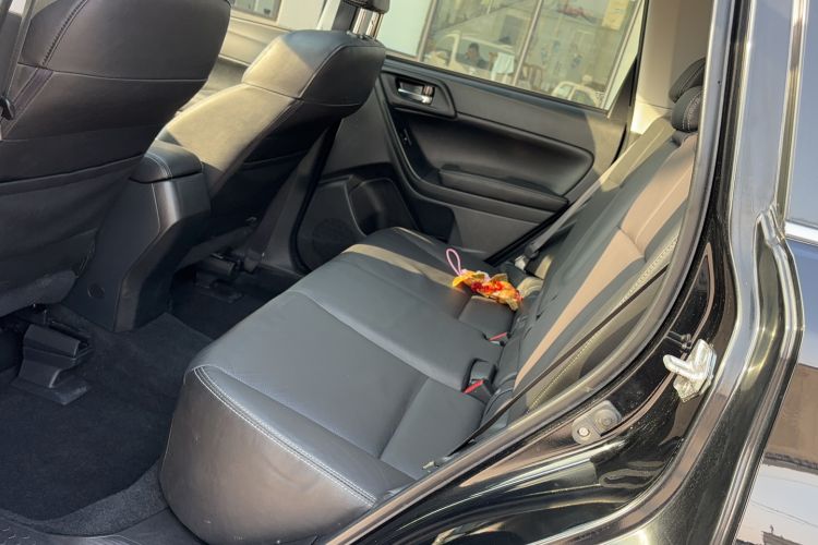 Used Subaru Forester 2014 2.0i Automatic Luxury Edition
