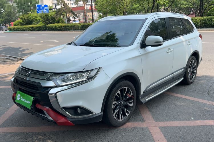 Used Mitsubishi Outlander 2019 2.0L Two-Wheel Drive Comfort Edition 5 Seats China V Standard
