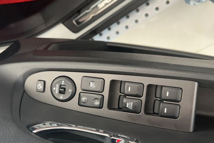 Used Kia Sportage R 2014 2.0L Automatic Two-Wheel Drive GLS Trim
