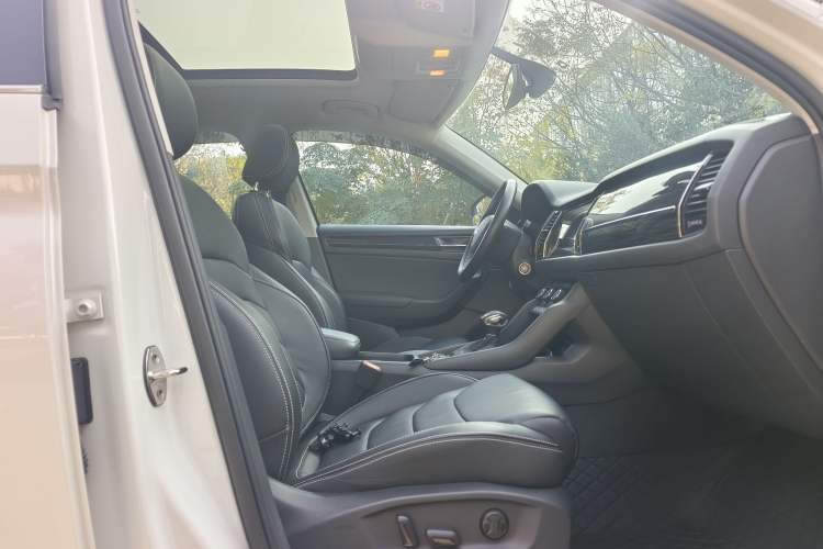 Used Skoda Kodiaq 2018 Facelifted TSI330 5-Seater Two-Wheel-Drive Luxury Enjoyment Edition
