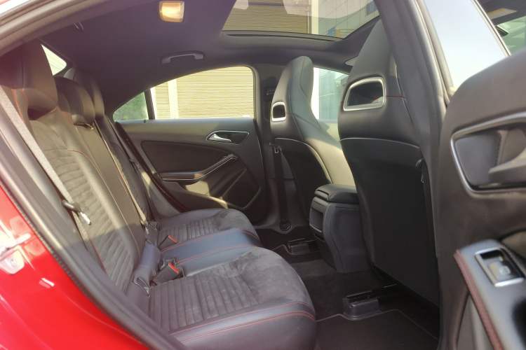 Used Mercedes-Benz CLA 2015 CLA 220 4MATIC
