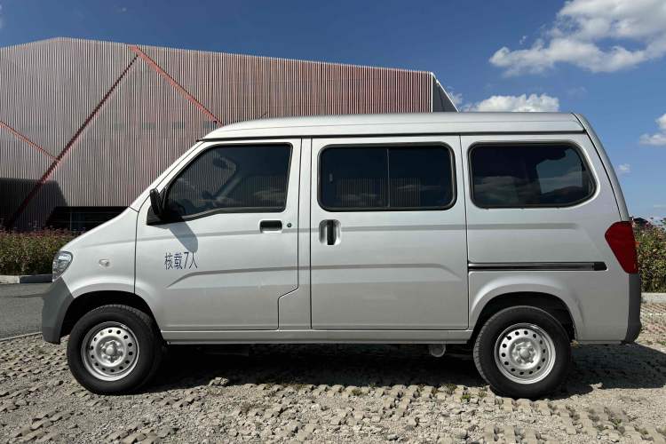 Used Wuling Zhiguang 2023 1.5L Practical Version 5/7 Seats
