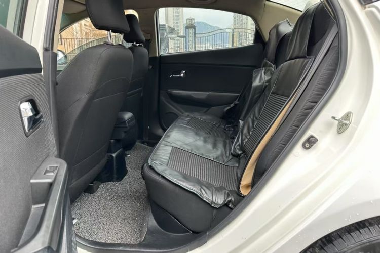 Used Kia K2 2012 Sedan 1.4L Automatic GLS Commemorative Edition
