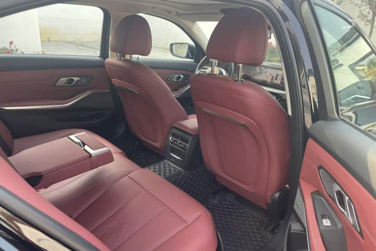 Used BMW 3 Series 2025 330Li M Sport Shadowline Package
