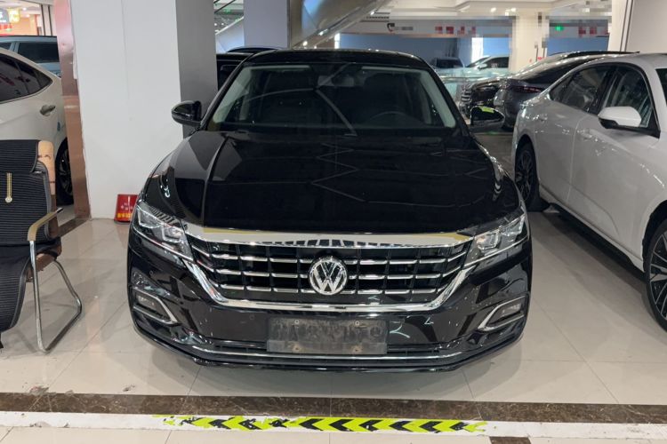 Used Volkswagen Passat 2019 330TSI Elite Edition China VI
