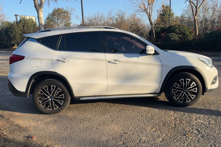 Used BYD Song New Energy 2017 Song DM 1.5TID All-Wheel Drive Luxury Model
