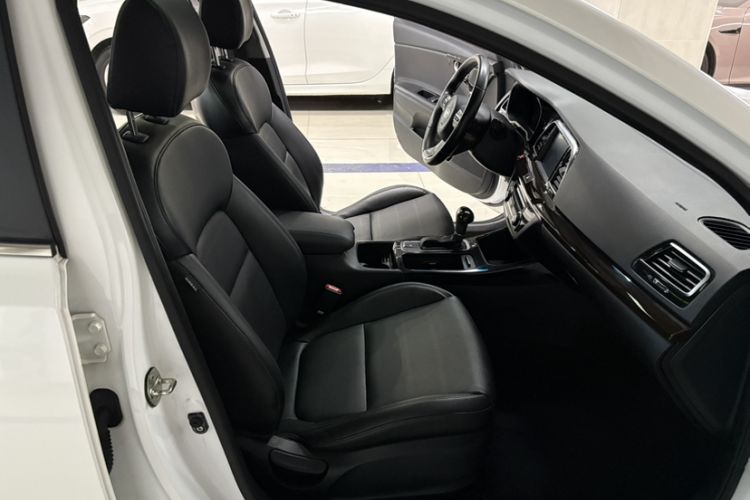 Used Kia K4 2014 1.8L Automatic DLX
