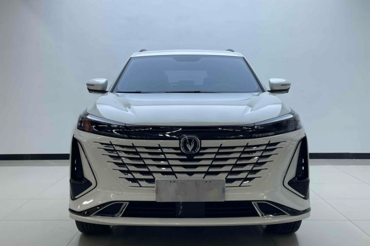 Used Changan CS75 PLUS 2023 3rd Generation 1.5T Automatic Prestige Model
