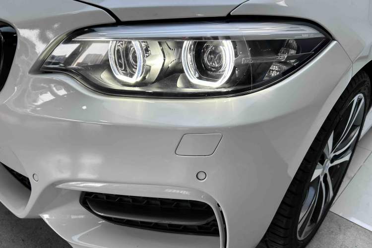 Used BMW 2 Series (Import) 2019 225i Convertible Coupe Sports Design Package