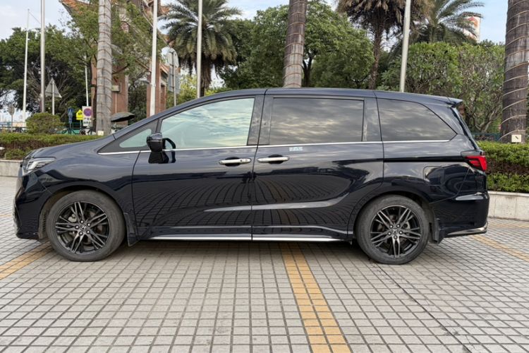 Used Honda Odyssey 2022 2.0L eHEV Sharp Supreme Edition
