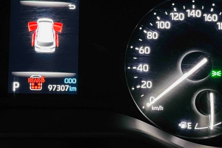 Used Toyota Granvia 2022 2.5L Hybrid Prestige Edition