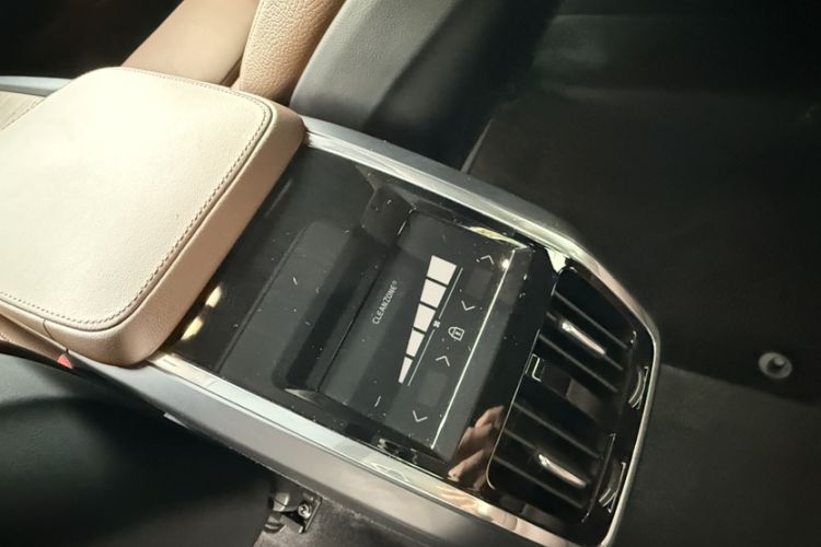 Used Volvo S90 2025 B5 Zhiyuan Luxury Edition
