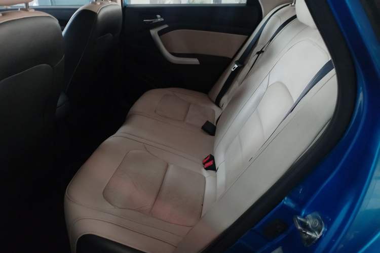 Used Changan Alsvin V7 2015 1.6L Manual Enjoyment Model China V Standard
