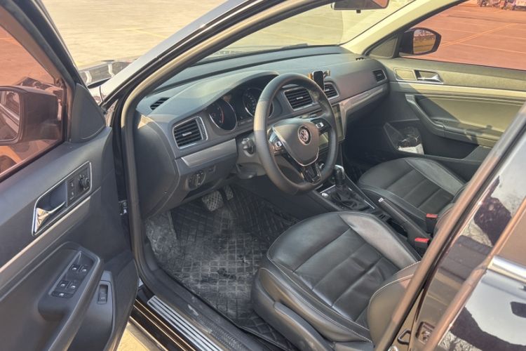 Used Volkswagen Lavida 2017 1.6L Automatic Comfort Edition