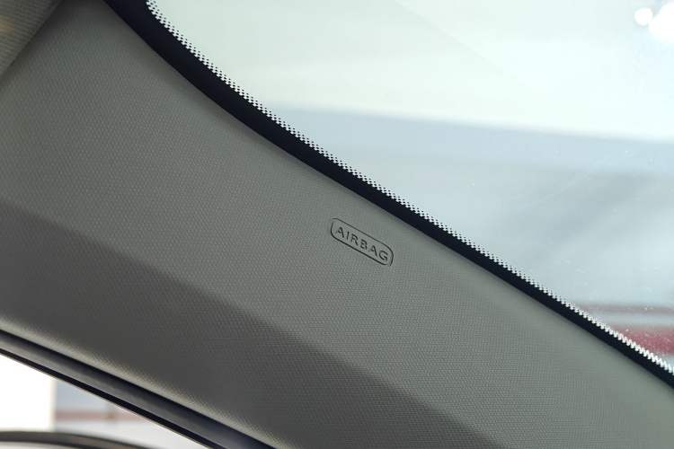 Used Citroen C4L 2013 1.8L Automatic Jingzhi Edition
