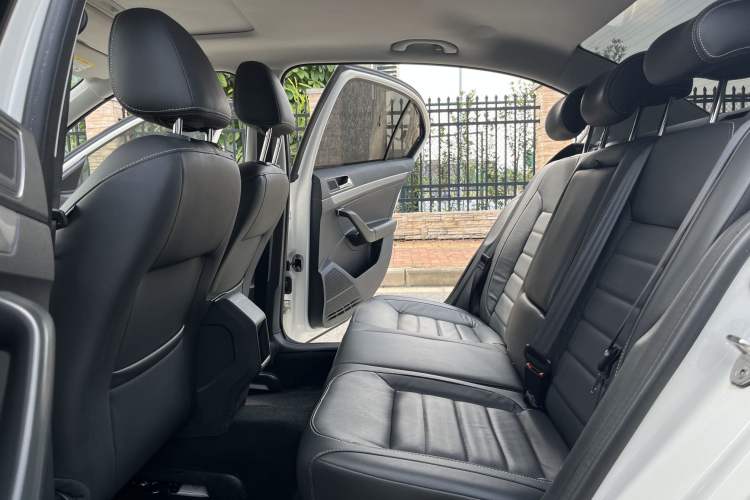 Used Volkswagen Lavida 2017 230TSI DSG Comfort Edition
