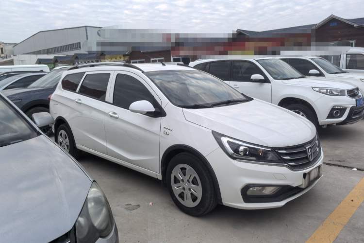 Used Baojun 310W 2017 1.5L Manual Comfort Model China V Standard