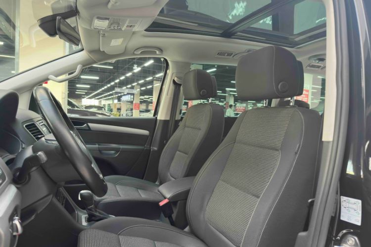 Used Volkswagen Sharan 2018 380TSI Comfort Edition 7-Seater
