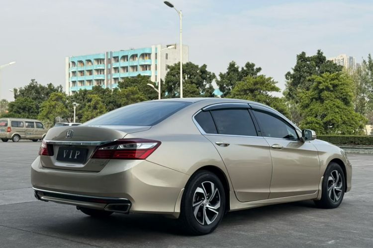 Used Honda Accord 2016 2.0L Luxury Edition