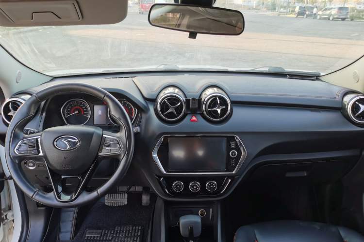 Used Soueast DX3 2016 1.5T CVT Flagship Model
