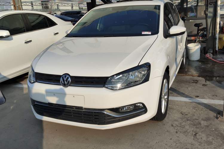 Used Volkswagen Polo 2016 1.6L Automatic Comfort Model