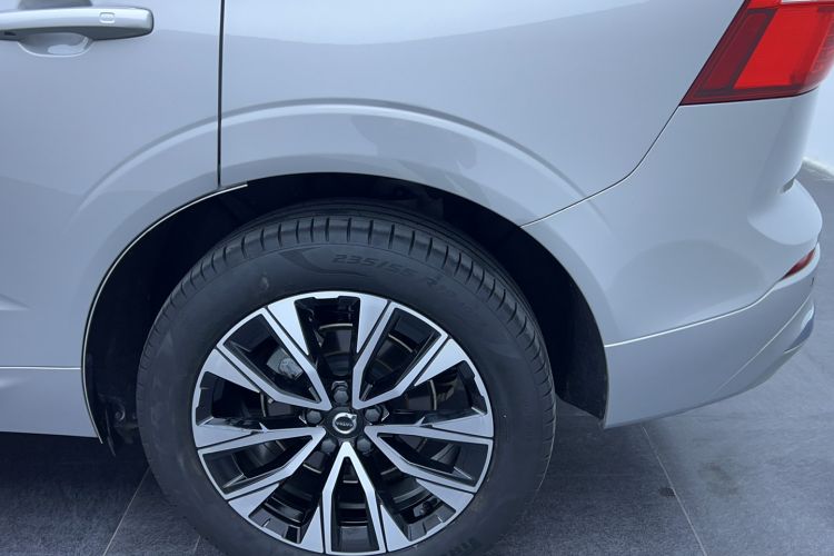 Used Volvo XC60 2023 B5 4x4 Smart Luxury Edition