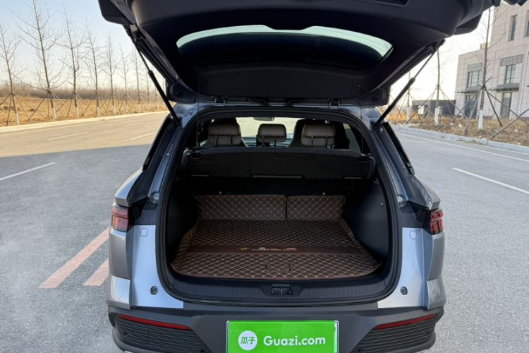 Used BYD Song Pro New Energy 2024 HONOR Edition DM-i 71KM Navigation Model
