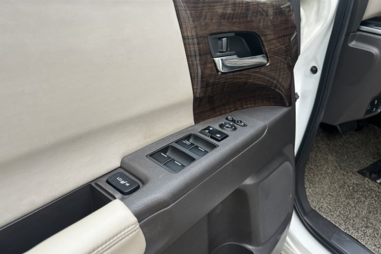 Used Honda Odyssey 2015 Revised 2.4L Luxury Edition
