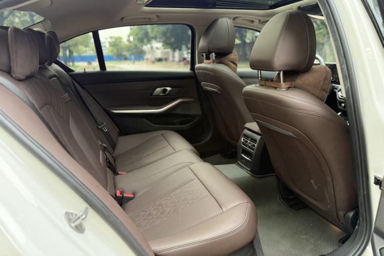 Used BMW i3 2022 eDrive 35 L
