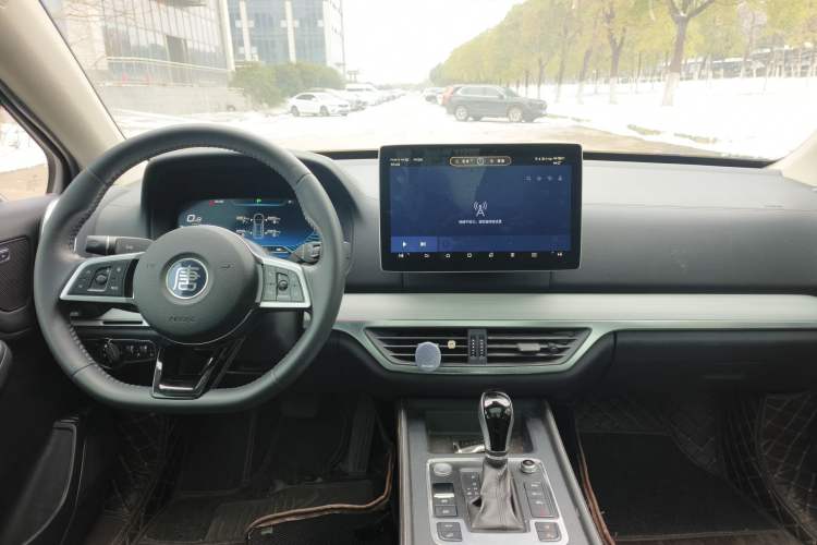 Used BYD Tang 2018 2.0T Automatic SmartConnect Prestige 7-Seater China V Standard