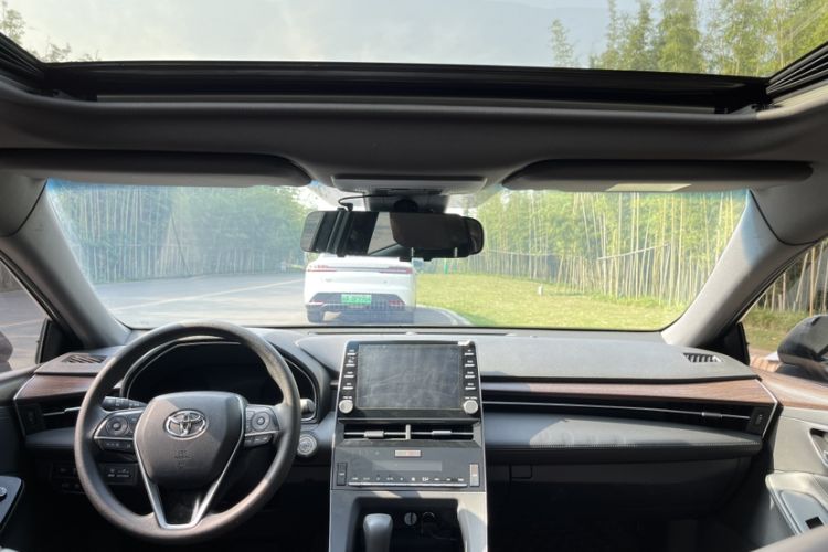 Used Toyota Avalon 2019 2.0L Ambition Edition China VI