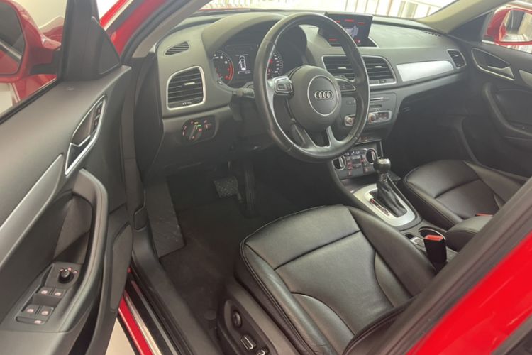 Used Audi Q3 2016 30 TFSI Fashion Model
