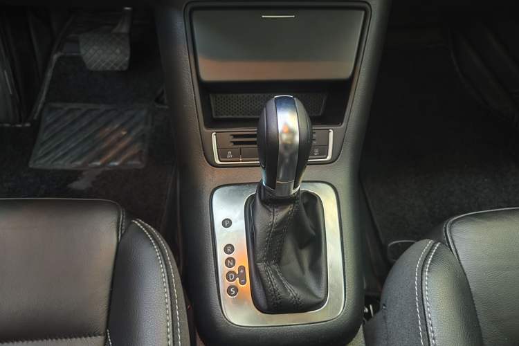 Used Volkswagen Tiguan 2017 300TSI Automatic Two-Wheel Drive Silk Road Comfort Edition