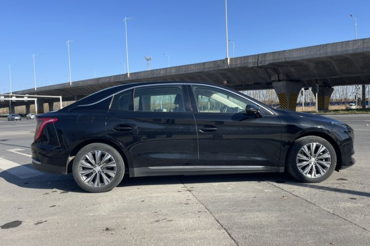 Used Hongqi E-QM5 2022 431 km Charge & Enjoy Edition
