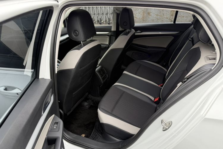 Used Volkswagen Golf 2023 Facelift 280TSI DSG Pro
