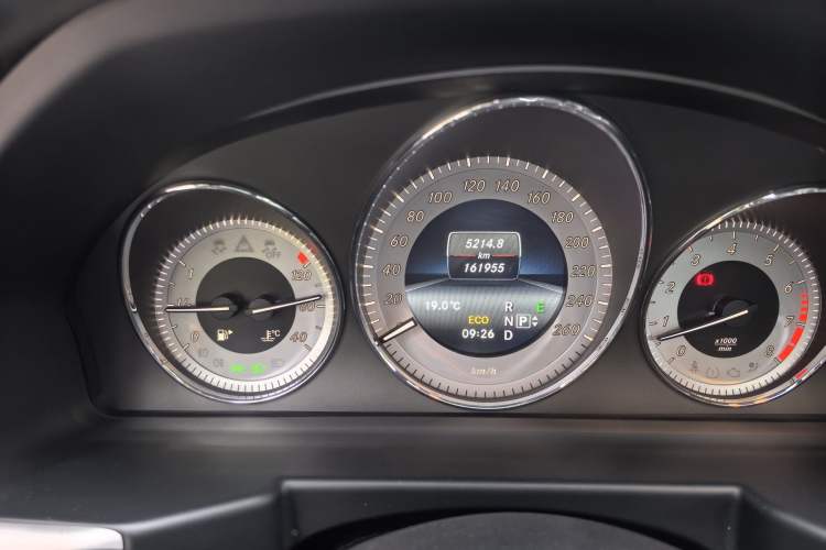 Used Mercedes-Benz GLK-Class 2015 GLK 260 4MATIC Fashion Edition Ultimate Version
