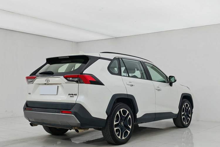 Used Toyota RAV4 2020 2.0L CVT Four-Wheel Drive Prestige Edition