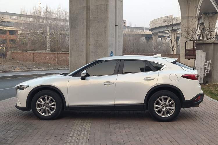 Used Mazda CX-4 2016 2.0L Automatic 2WD Blue Sky Dynamic Edition
