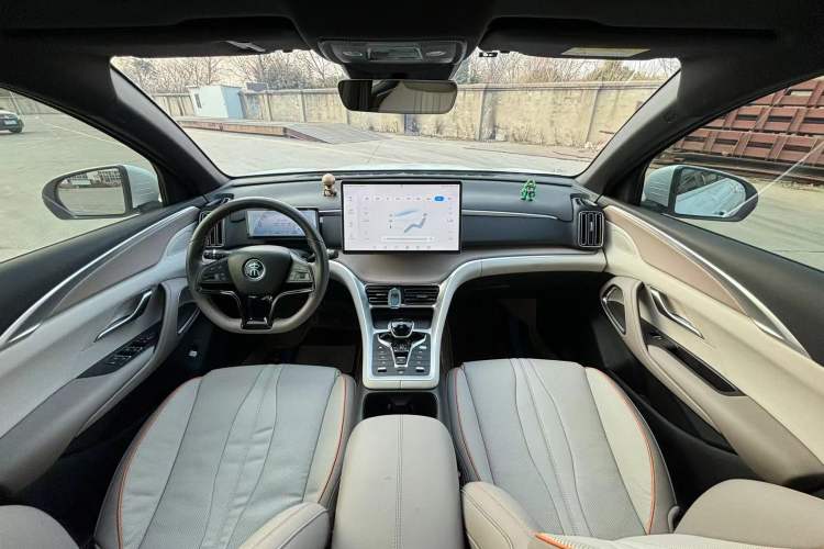 Used BYD Song Pro New Energy 2023 Champion Edition DM-i 110KM Excellence Model
