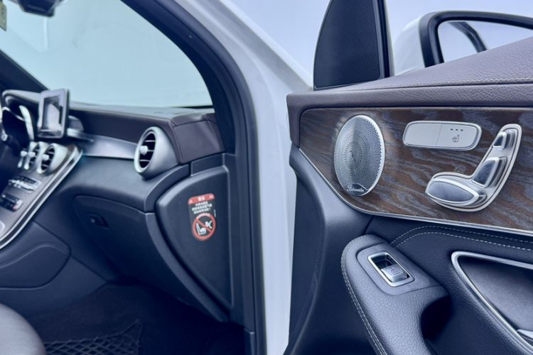 Used Mercedes-Benz GLC 2019 Refreshed GLC 300 L 4MATIC Dynamic Edition
