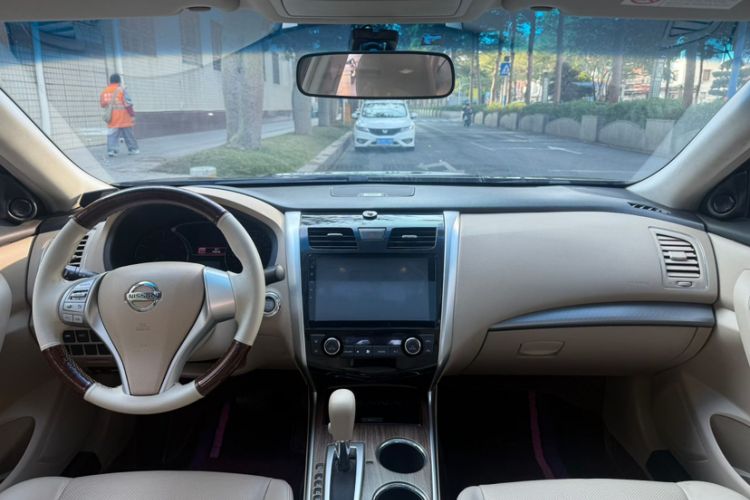 Used Nissan Teana 2016 2.0L XE Fashion Edition
