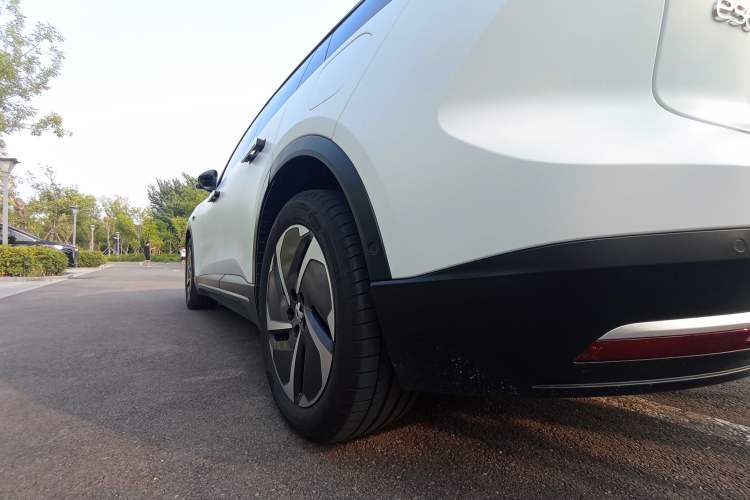 Used Nio ES6 2024 75 kWh
