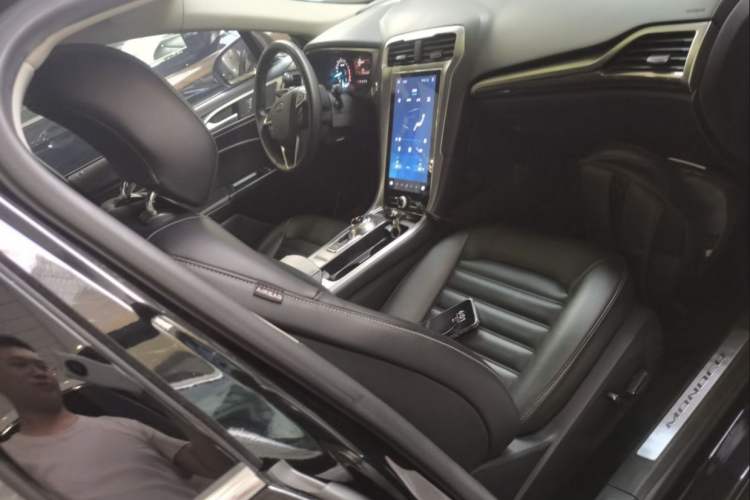 Used Ford Mondeo 2020 EcoBoost 200 Stylish Model
