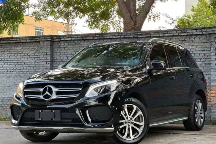 Used Mercedes-Benz GLE 2017 GLE 320 4MATIC Luxury Model