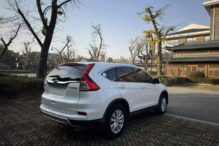 Used Honda CR-V 2016 2.0L two-wheel drive Urban Edition