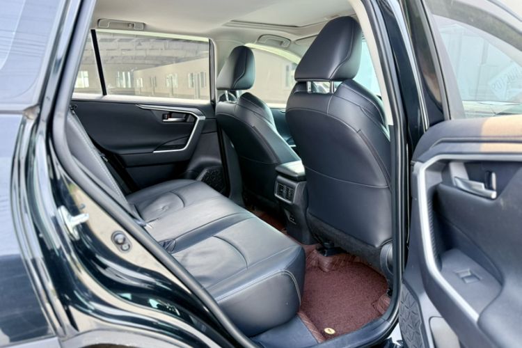 Used Toyota Wildlander 2022 2.0L CVT Two-Wheel Drive Luxury PLUS Edition