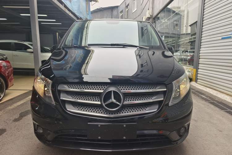 Used Mercedes-Benz Vito 2020 2.0T Elite Version 7 Seats
