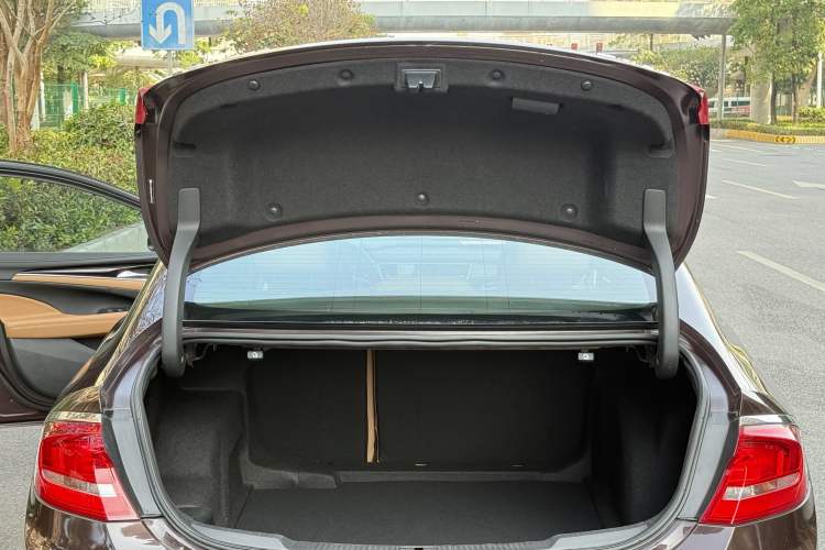 Used Buick LaCrosse 2016 20T Luxury Model
