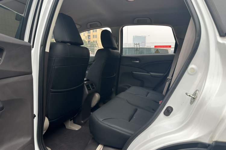 Used Honda CR-V 2012 2.0L two-wheel drive urban version
