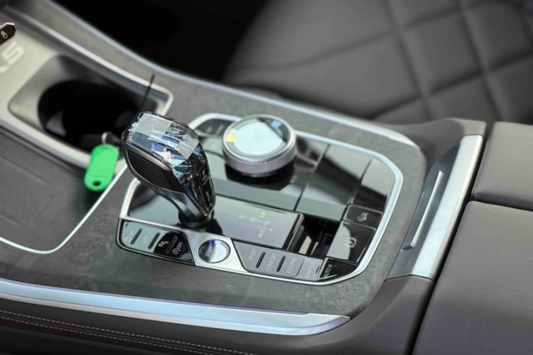 Used BMW X5 2022 Restyled xDrive 30Li Luxury Version M Sport Package